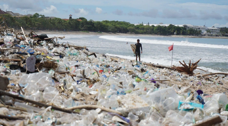 泰国内阁决定2025年起全面禁止进口塑料垃圾